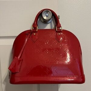 Louis Vuitton Monogram Vernis Alma Hand Bag